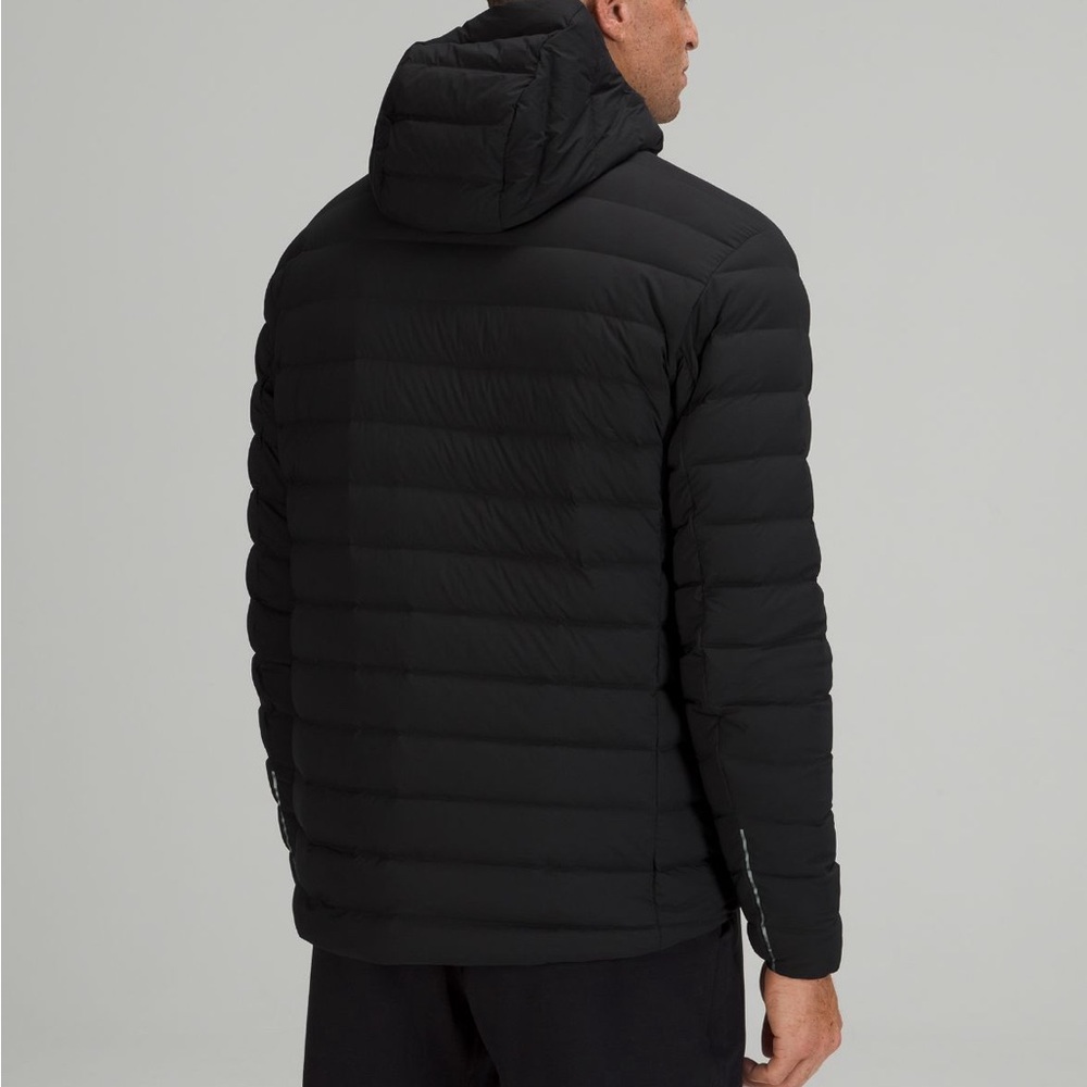Brand New Lululemon Navigation down coat with hoodie